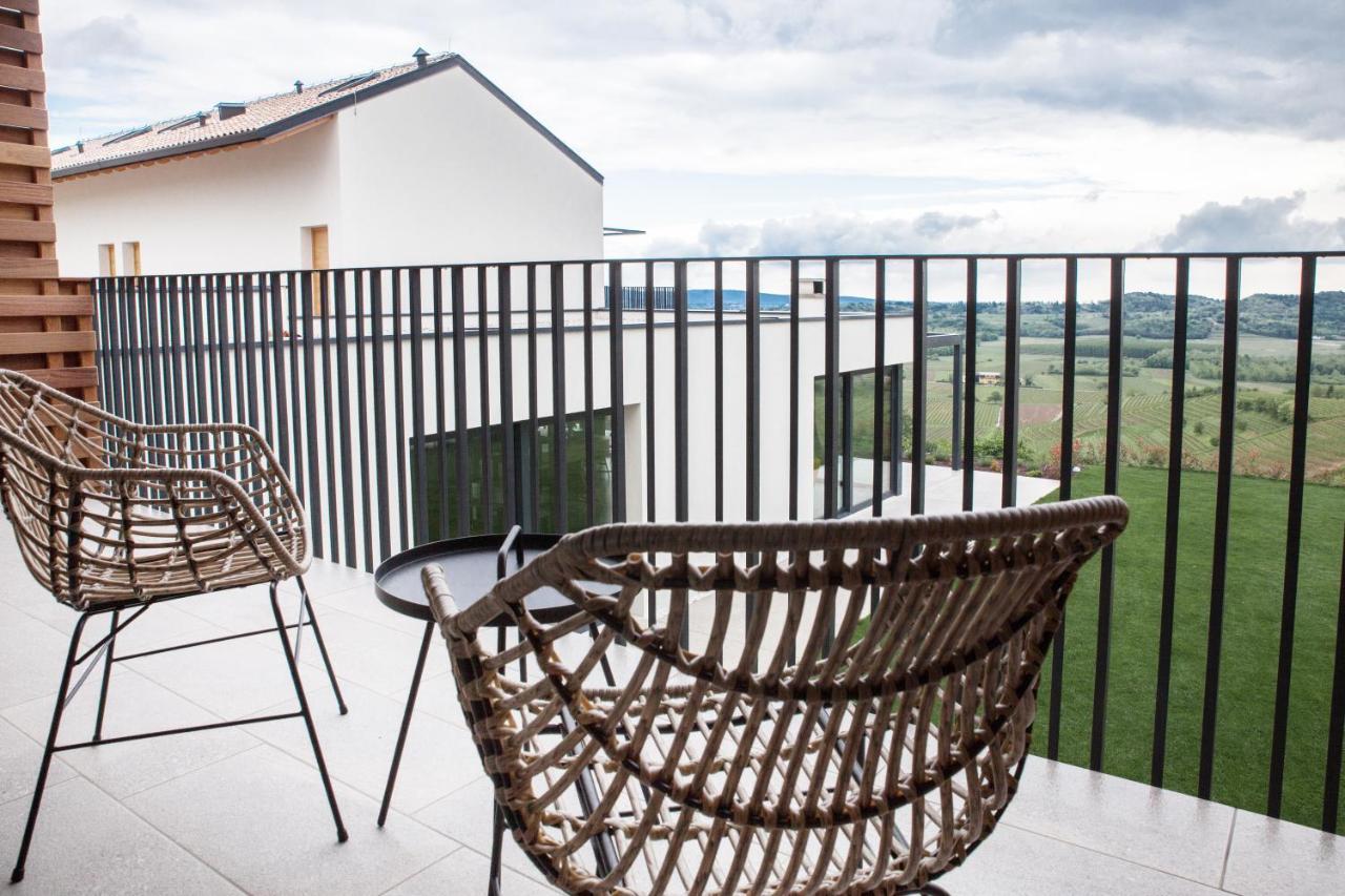 Morus Estate Bed & Breakfast Dobrovo Exterior foto